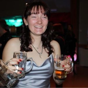 Meet your Posher, Lorraine